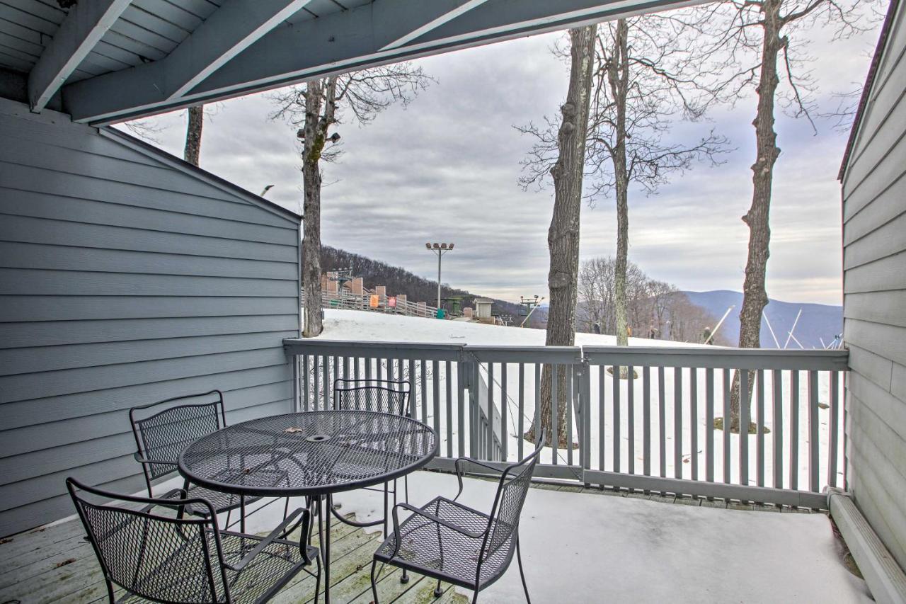 Cozy Couples Getaway Ski-In, Ski-Out Condo! Mount Torry Furnace エクステリア 写真