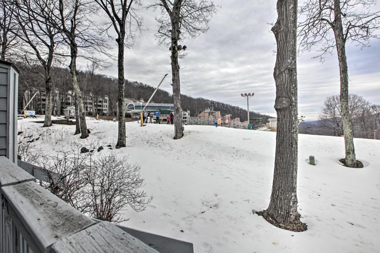 Cozy Couples Getaway Ski-In, Ski-Out Condo! Mount Torry Furnace エクステリア 写真